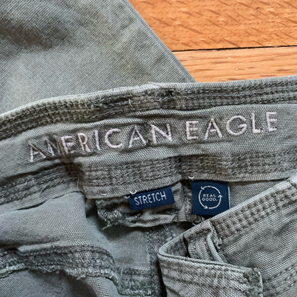 American Eagle Outfitters women’s Olive Cargo pants - Picture 4 of 4